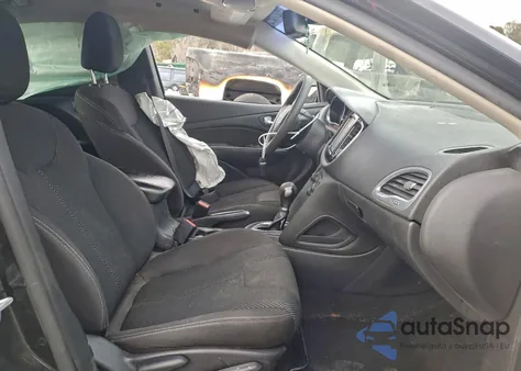 2016 Dodge Dart Sxt z USA, uszkodzony, nr VIN 1C3CDFBB7GD571124